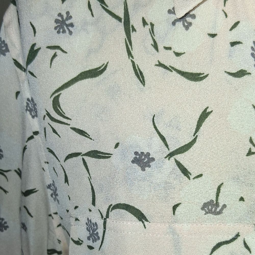 Equipment Femme White Cream Button Down Shirt Notched Collar Relaxed 100% Silk - Picture 8 of 16